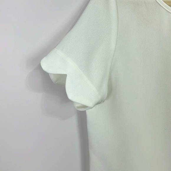 White Scalloped Hem Dress - Picture 3 of 7